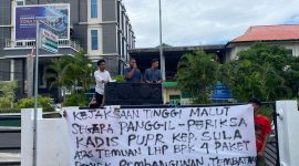 LSM Jejak Timur Saat Aksi Depan Kejati (Foto/RS) 
