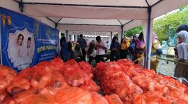 Pemprov Bagikan Sembako 1.170 Paket di Halmahera Selatan, Amasing Kota dan Labuha (Foto/At) 