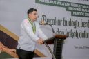 Ketua DPD Serikat Mahasiswa Muslim Indonesia (SMI) Maluku Utara, Sarjan Rifai, saat menyampaikan keterangan resmi terkait keterlambatan pembayaran gaji fasilitator Program TEKAD di Kabupaten Halmahera Selatan, Selasa (19/5) (Foto: Istimewa)