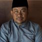 Ketua Asosiasi Dump Truck Kecamatan Obi, Azwar Abubakar, menyampaikan protes keras kepada Pemkab Halmahera Selatan dan Pemprov Maluku Utara terkait buruknya kualitas jaringan Telkomsel di Kecamatan Obi yang dinilai mengganggu aktivitas ekonomi dan operasional masyarakat. | Foto: Nalarsatu.com