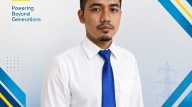 Muhamad Munir, Kepala ULP PLN Saketa, menjelaskan kondisi sistem kelistrikan di wilayah Saketa yang mengalami peningkatan beban saat perayaan Iduladha 1447 H. Beban listrik yang biasanya berada di kisaran 1.100 KW tercatat meningkat hingga 1.200 KW, mencerminkan tingginya kebutuhan energi masyarakat selama momentum hari besar keagamaan. (Foto: Istimewa/Nalarsatu.com)