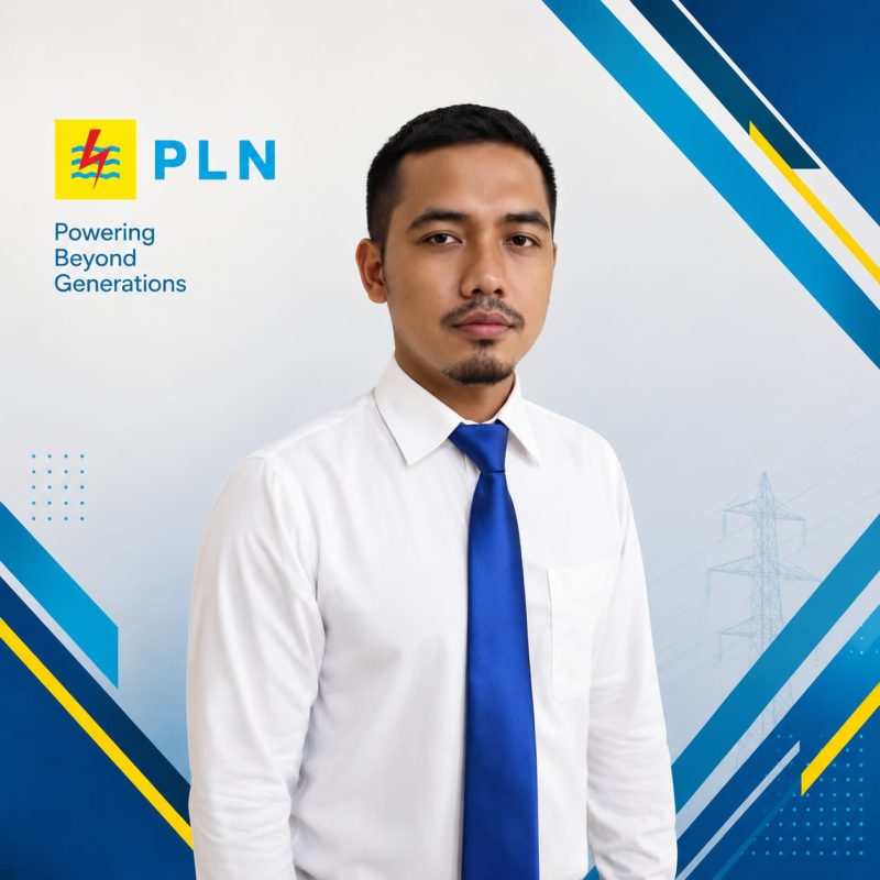 Muhamad Munir, Kepala ULP PLN Saketa, menjelaskan kondisi sistem kelistrikan di wilayah Saketa yang mengalami peningkatan beban saat perayaan Iduladha 1447 H. Beban listrik yang biasanya berada di kisaran 1.100 KW tercatat meningkat hingga 1.200 KW, mencerminkan tingginya kebutuhan energi masyarakat selama momentum hari besar keagamaan. (Foto: Istimewa/Nalarsatu.com)