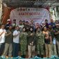 Pengurus dan anggota IARMI Maharuyung Jabodetabek berfoto bersama usai menggelar kegiatan bakti sosial bertema “Tebarkan Kepedulian, Ciptakan Kebersamaan” di Momen Kopi Aceh, Kramat, Jakarta Pusat, Kamis (28/5/2026). Dalam rangka menyemarakkan Hari Raya Iduladha 1447 H, kegiatan tersebut diisi dengan donor darah, pemeriksaan kesehatan gratis, santunan anak yatim, serta pembagian sembako dan daging kurban kepada masyarakat yang membutuhkan. (Foto: Istimewa/Nalarsatu.com)