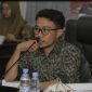 Anggota DPRD Halmahera Selatan dari Fraksi PKB, Junaidi Abusama, saat memberikan keterangan kepada wartawan. PKB mendorong pembentukan Pansus DPRD untuk mengusut berbagai persoalan di RSUD Labuha yang hingga kini belum terselesaikan, mulai dari Jaspel tenaga kesehatan hingga kualitas pelayanan kepada masyarakat (Nalarsatu.com)