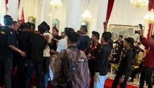 DPD GPM Maluku Utara bersama seluruh DPC se-Maluku Utara menyatakan penolakan terhadap hasil Kongres XI GPM di Bali. Sikap tersebut diambil setelah sejumlah peserta melakukan walk out dan mempertanyakan keabsahan proses kongres serta pemilihan Ketua Umum yang dinilai tidak sesuai dengan ketentuan AD/ART organisasi. (Foto: Istimewa)