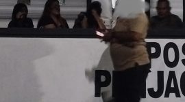 Petugas Satpol PP Kabupaten Halmahera Selatan saat melaksanakan operasi penegakan Peraturan Daerah (Perda) di sejumlah tempat hiburan malam, Sabtu (31/5/2026). Razia tersebut dilakukan sebagai upaya menjaga ketertiban umum, menindaklanjuti laporan masyarakat, serta meningkatkan pengawasan terhadap aktivitas yang berpotensi melanggar aturan daerah. (Foto: Istimewa)